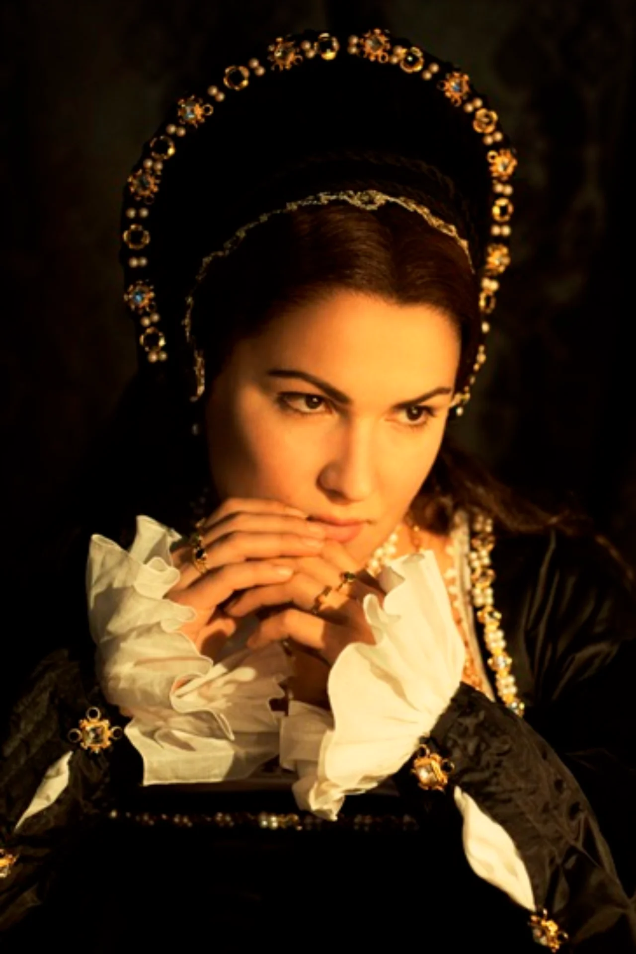 Anna Netrebko as Anna Bolena
