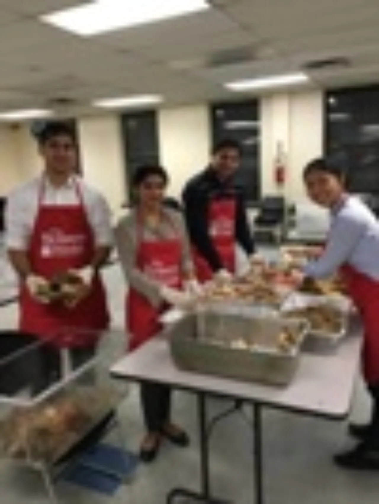 Americas Debt colleagues donated Thanksgiving meals to over 2,400 food-insecure families across the city.